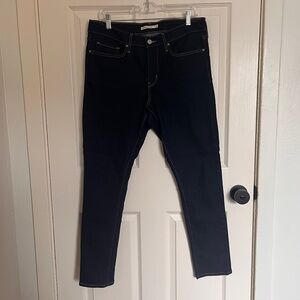 Levi’s 311 Shaping Skinny Jeans, size 31. Never worn.